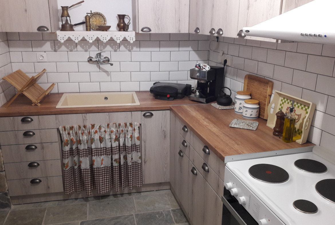 Traditional Stone House (1954), 40 sq.m., Fully Renovated, Makrinitsa, Pelion - Expansion Potential image 9