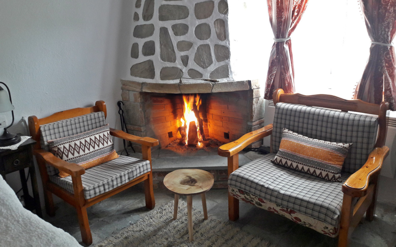 Traditional Stone House (1954), 40 sq.m., Fully Renovated, Makrinitsa, Pelion - Expansion Potential image 5