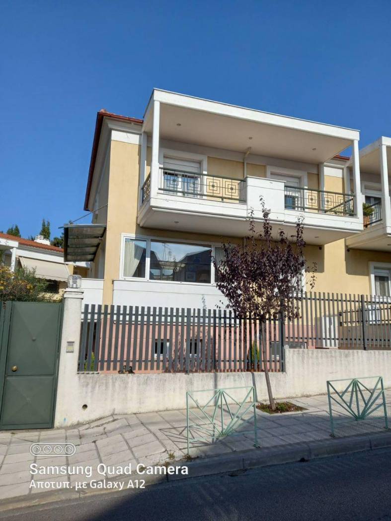Duplex Αγίας Τριάδας, 1, Delasal, Pefka