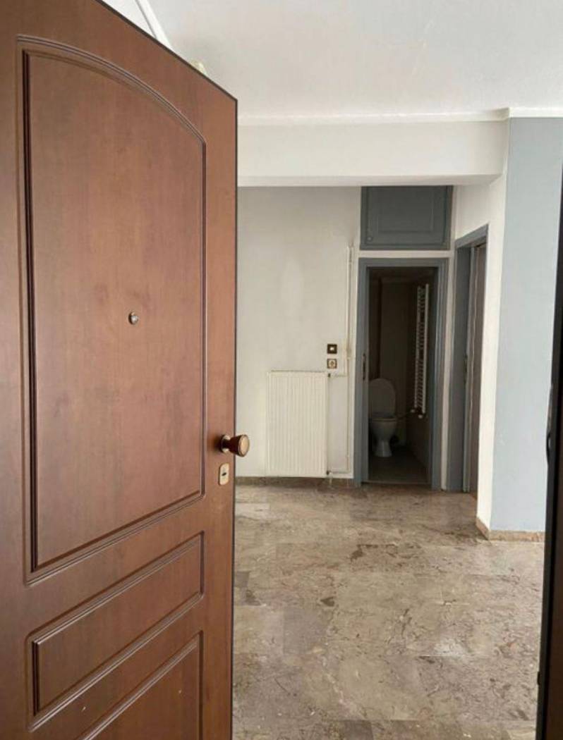 2-room flat Παππά Εμμανουήλ, 10, Center, Kalamaria