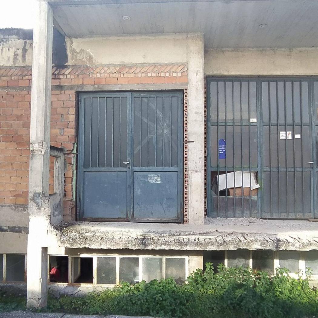 Building for Sale image 2