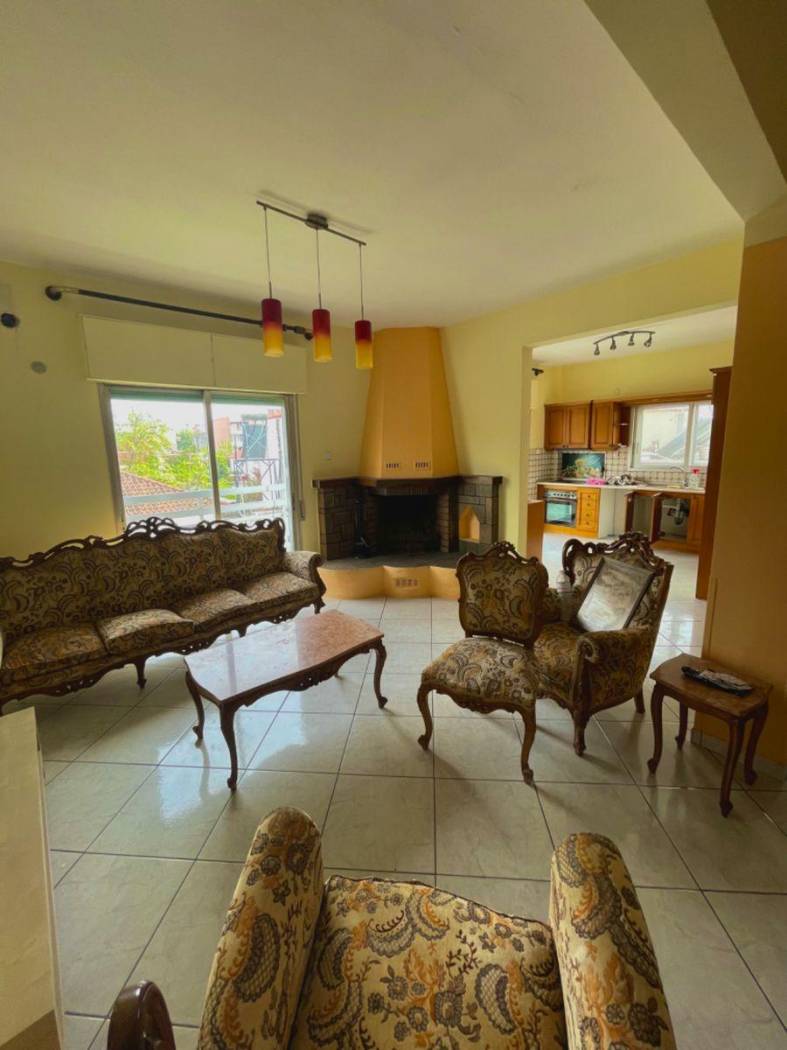 4-room flat Κολοκοτρώνη Θεόδωρου, 30, Center, Michaniona