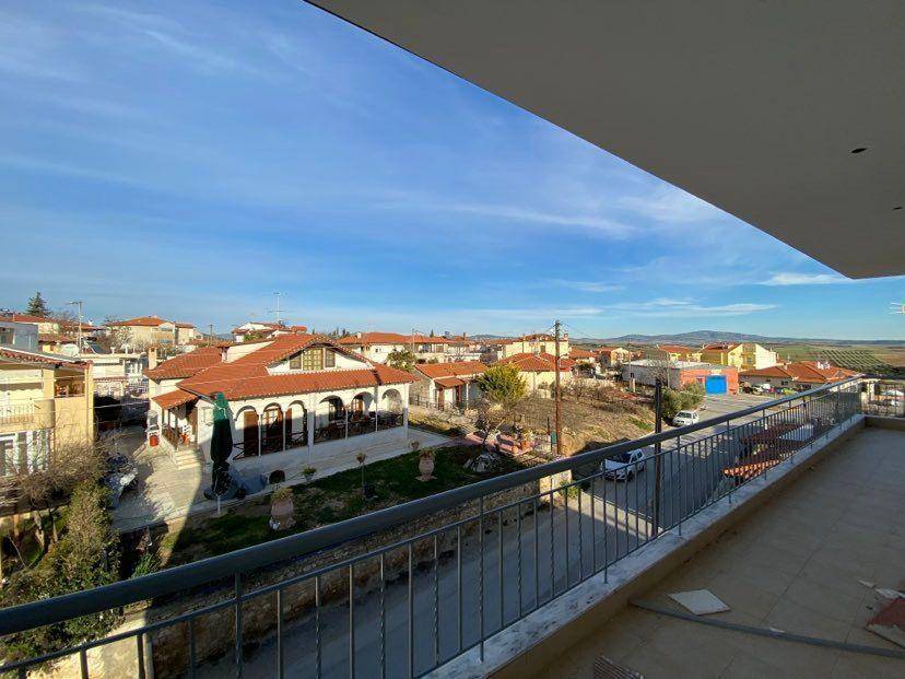 Duplex Επ. Οδ. 29-Γ. Σχολής Θεσ.-Τρίλοφο, Kato Scholari, Mikra