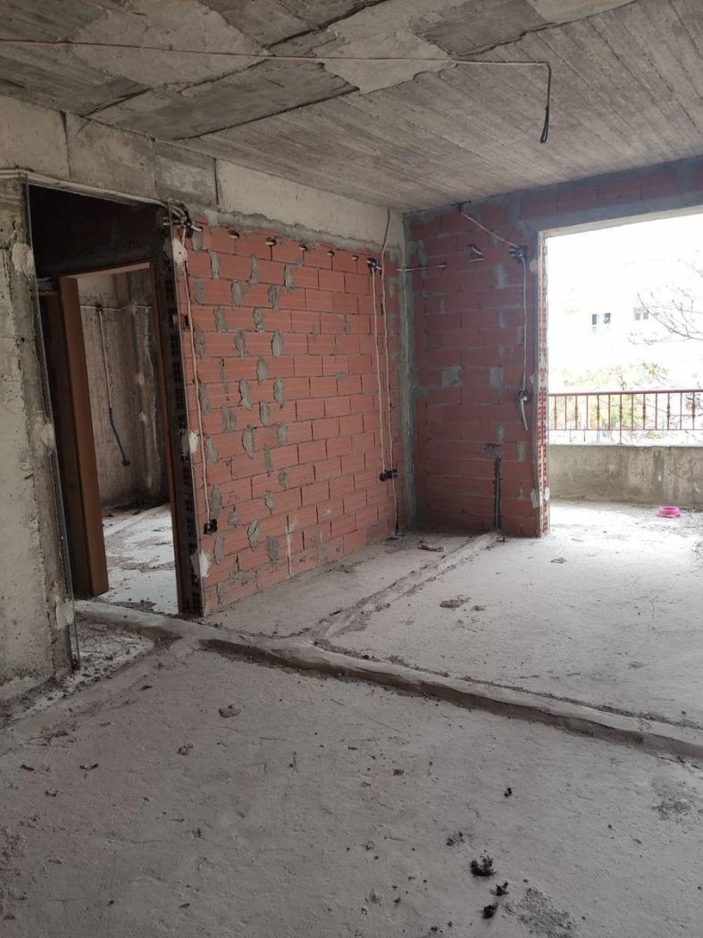 Building for Sale image 2