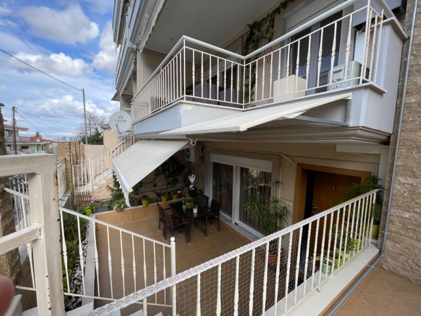 Duplex Κωνσταντινουπόλεως, Neo Risio, Thermi