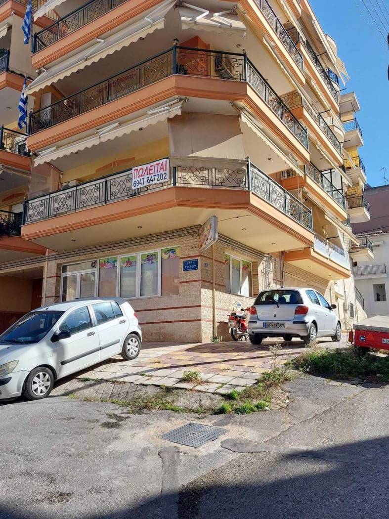 2-room flat Καστοριάς, 20, Center, Polichni