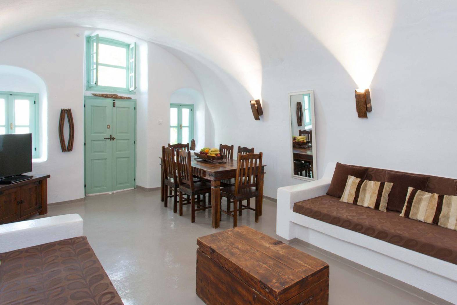 Single family villa Τριάνταρος, 1, Triantaros, Tinos image 2