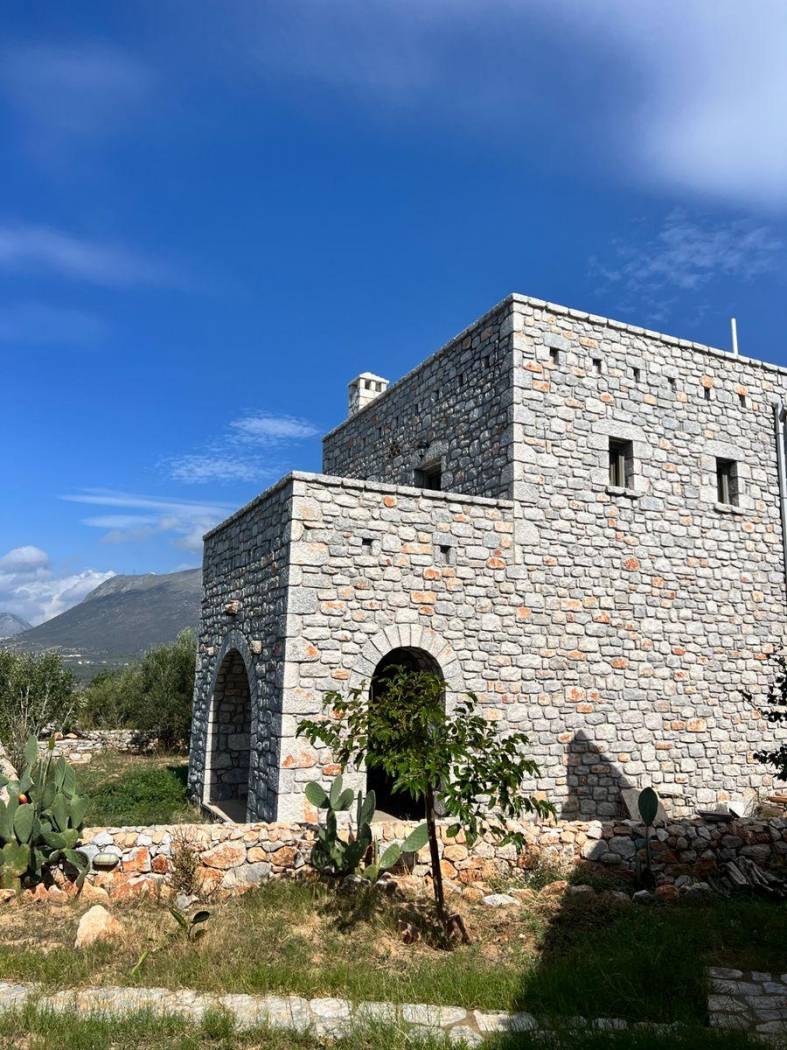 Duplex Επ. Οδός 23-Αρεόπολης-Γερολιμένα, Pirgos Dirou, Oitilos