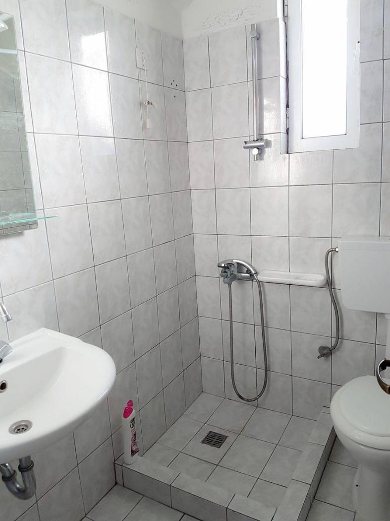 Studio Βενιζέλου Ελευθερίου, Pratsika, Patra image 2