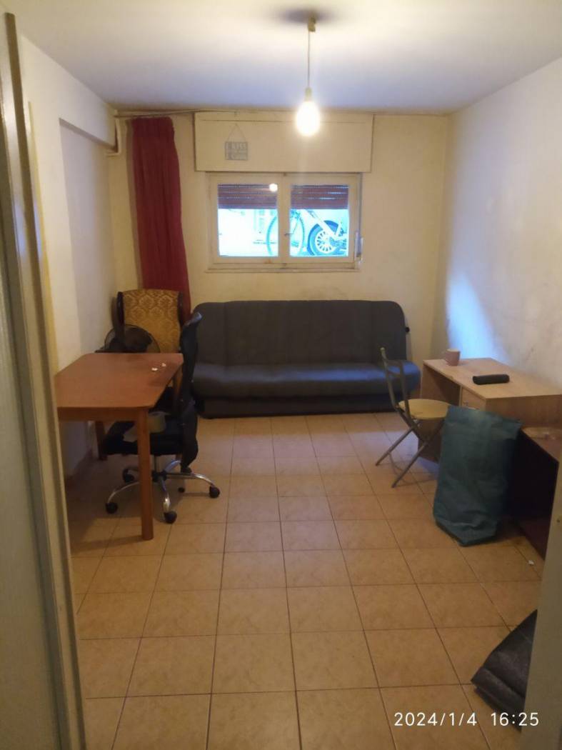 Studio Οικονομάκη Τάκη, 65, Center, Volos