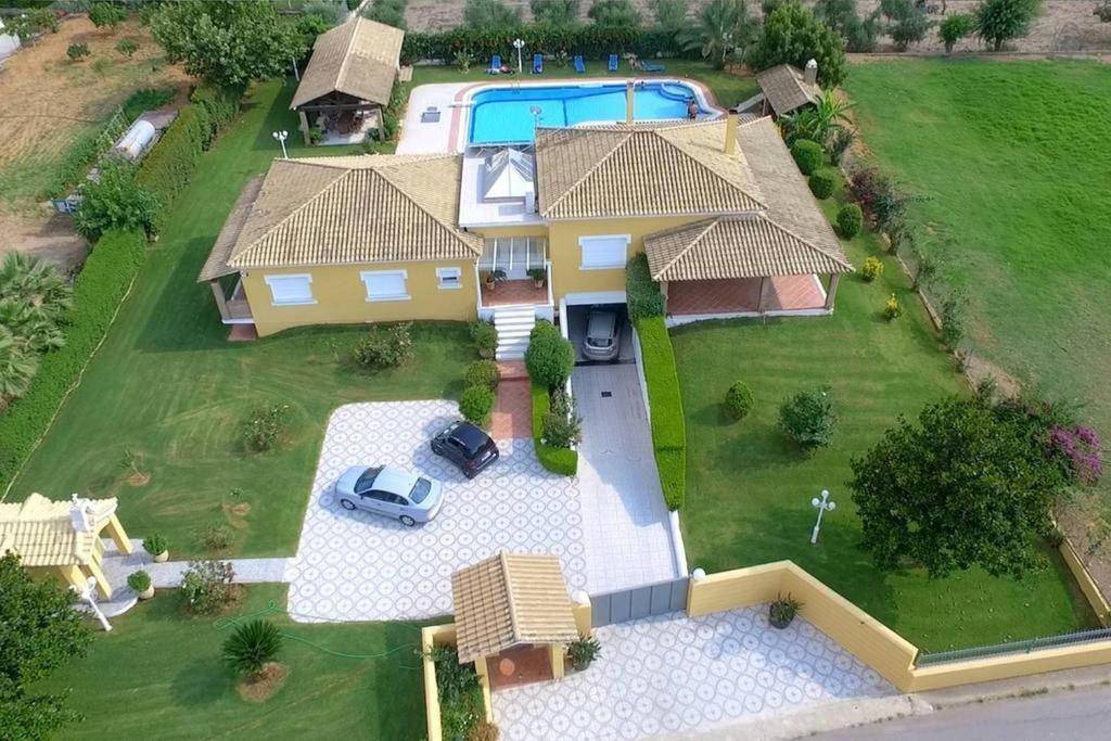 Single family villa Δεκελί, Center, Kalamata