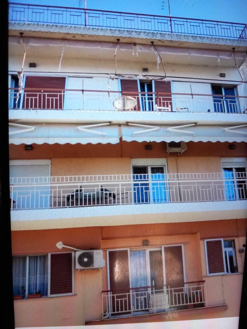 Penthouse Θεμιστοκλέους, 15, Center, Drama