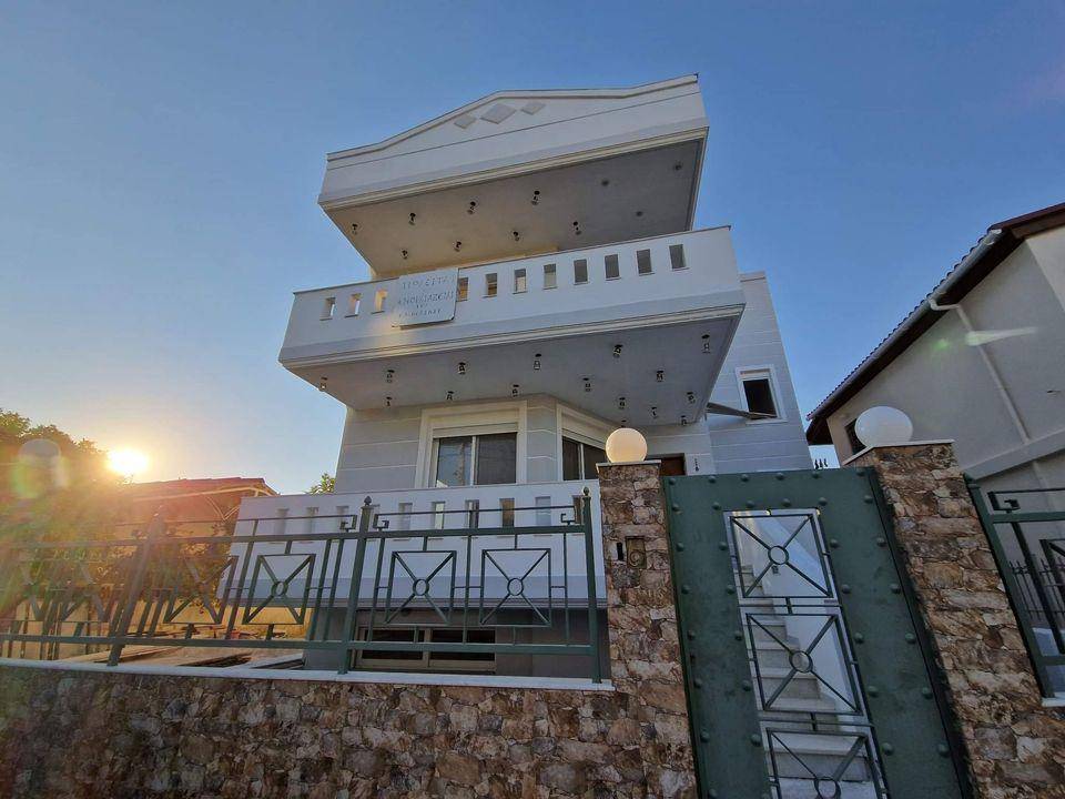 Duplex Κρίνων, 16, Selinia, Ampelakia