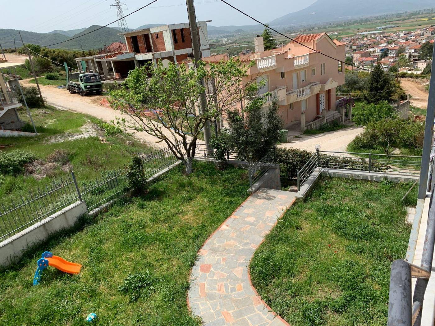 Building for Sale image 2