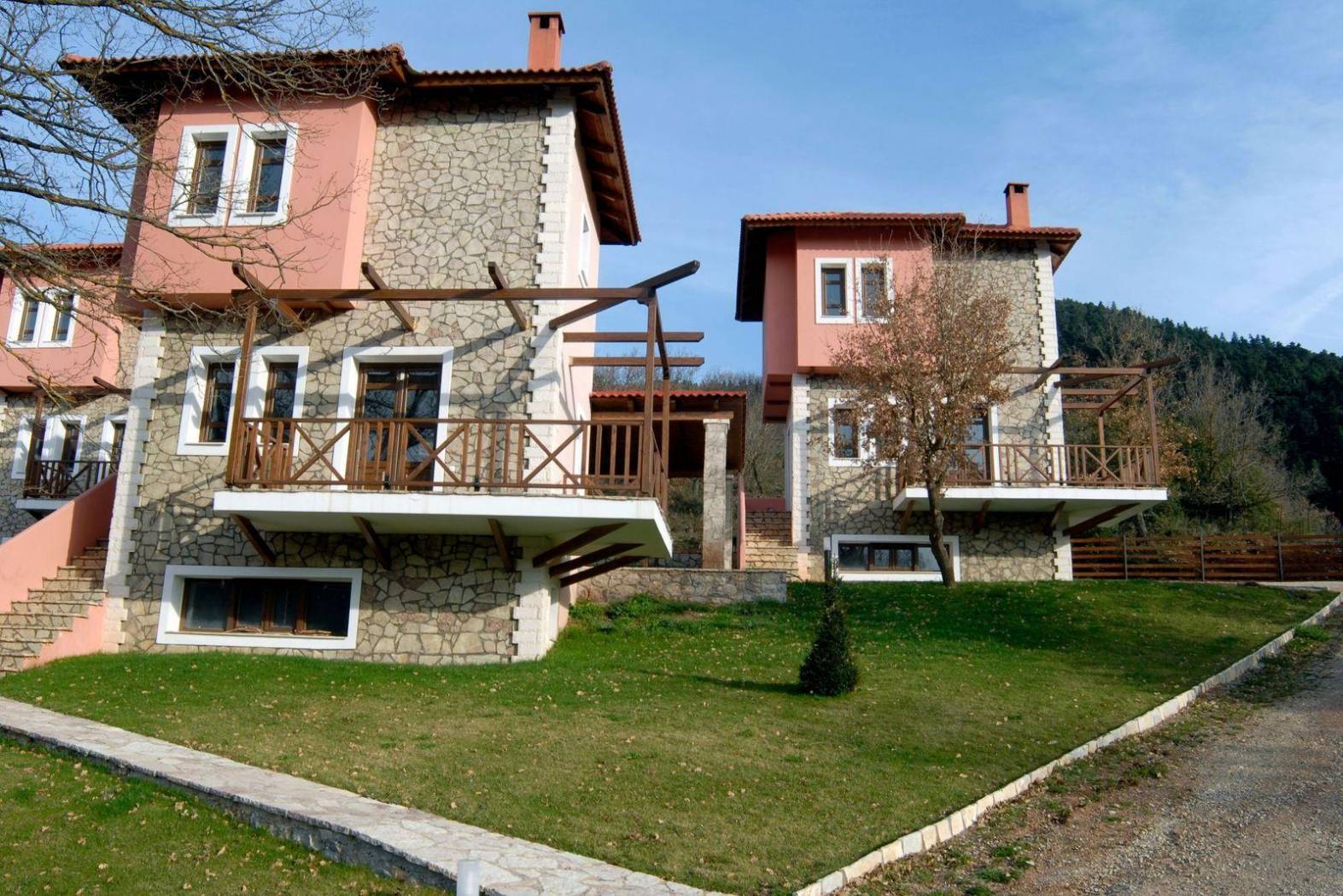 Duplex Διακοπτού-Καλαβρύτων, Center, Kalavrita