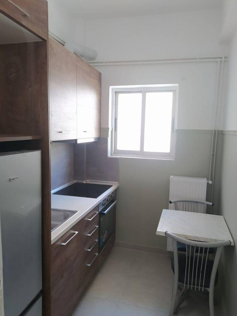 Studio Μητροπολίτου Φωτίου, 11, Center, Kozani