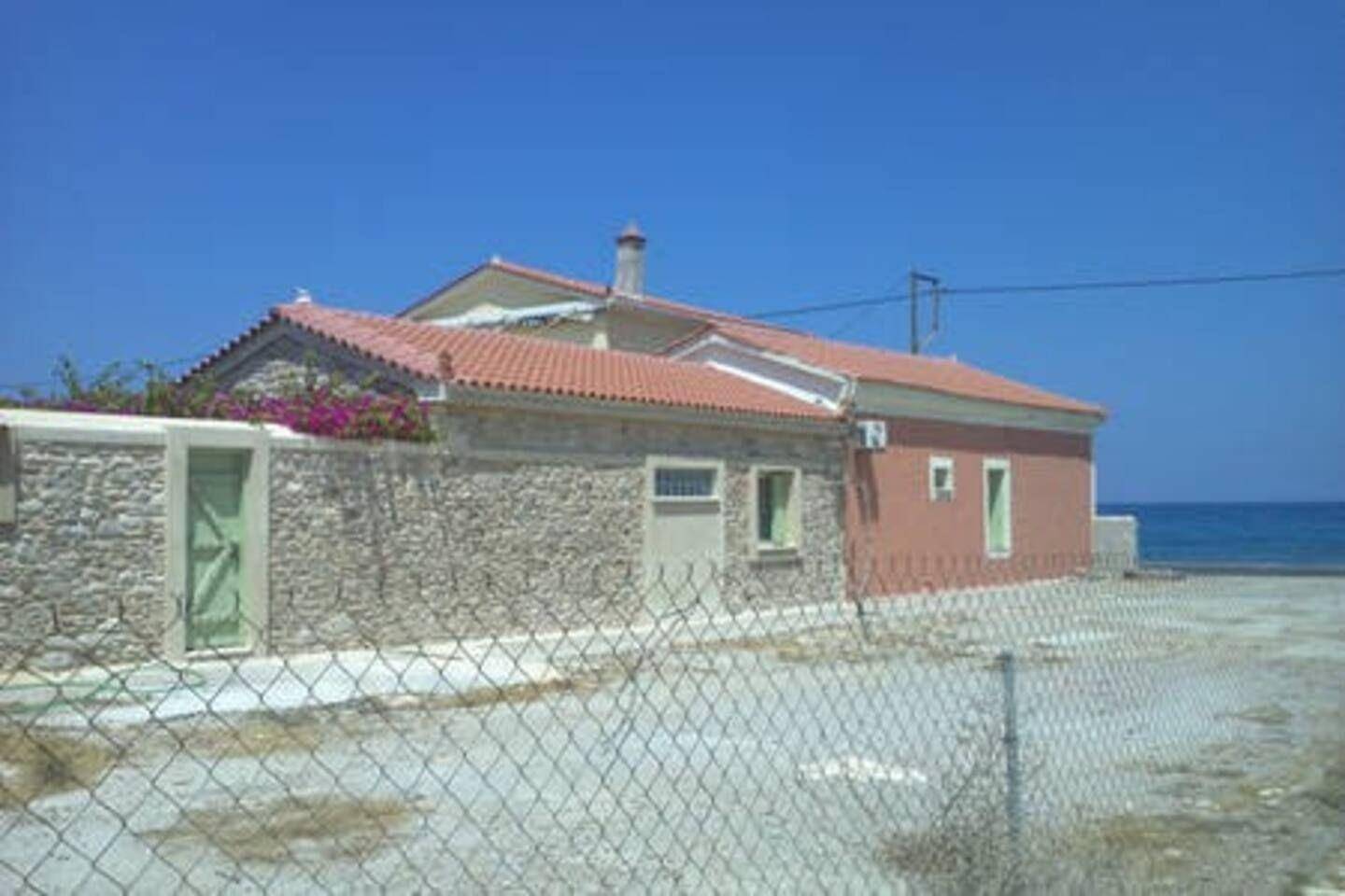 Duplex Βυρσοδεψείων, Karlovasi, Samos