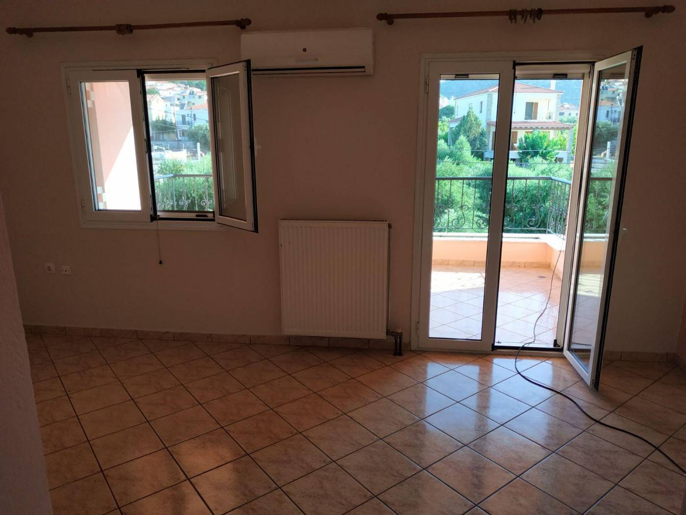 Apartment Eparchiaki Odos Vatheos-Karlovasiou, Pithagoreio, Samos