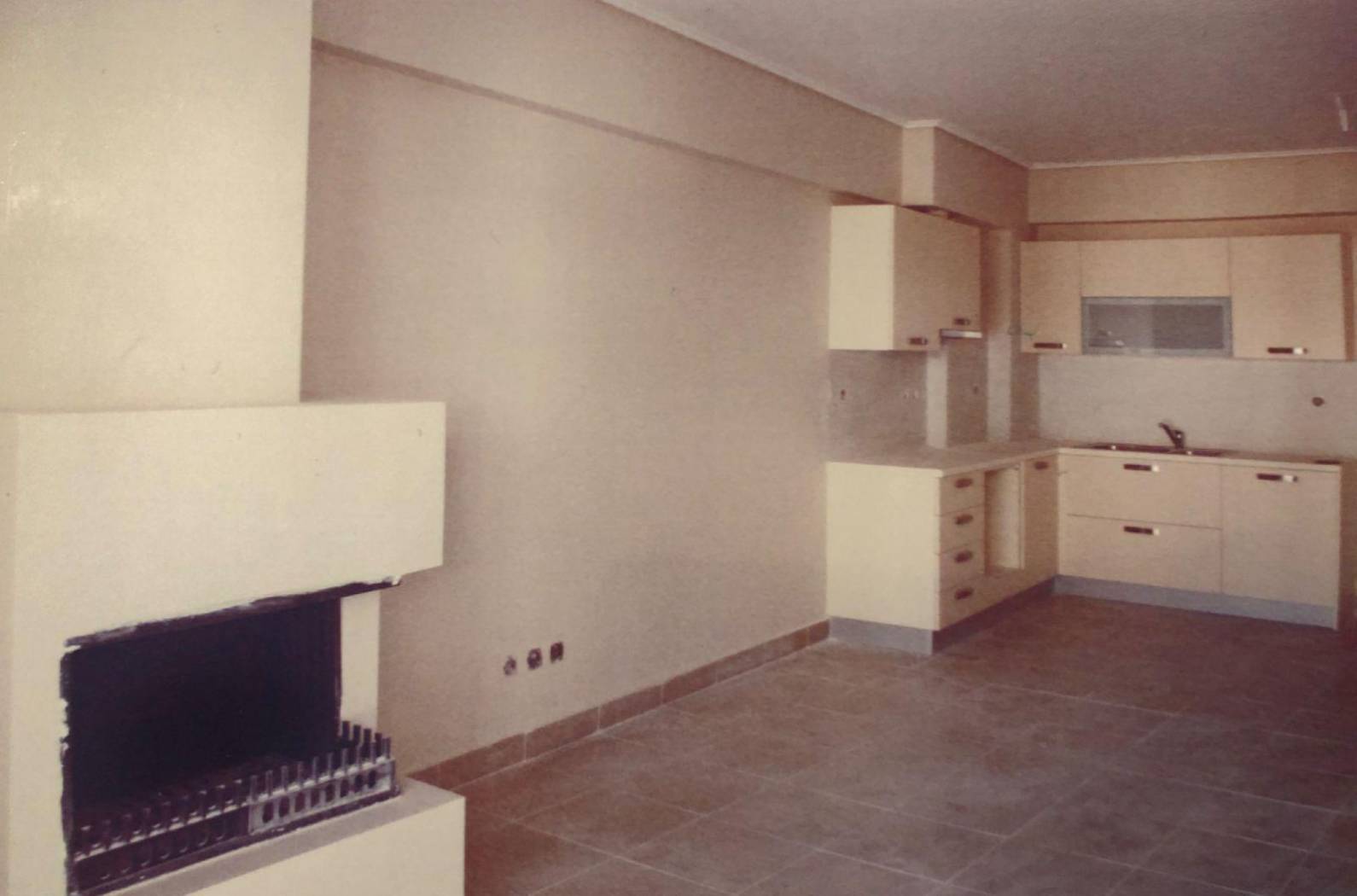 2-room flat Τσιβλός, Center, Akrata