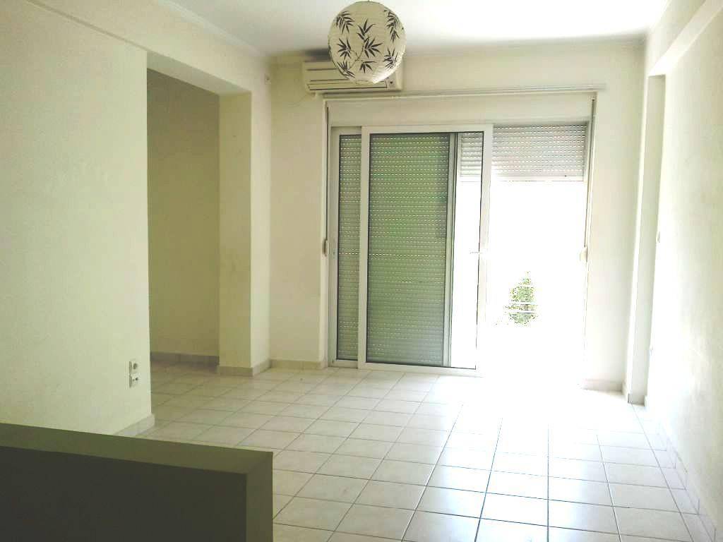 Apartment 6ου Συντάγματος, 8, Center, Patra image 2