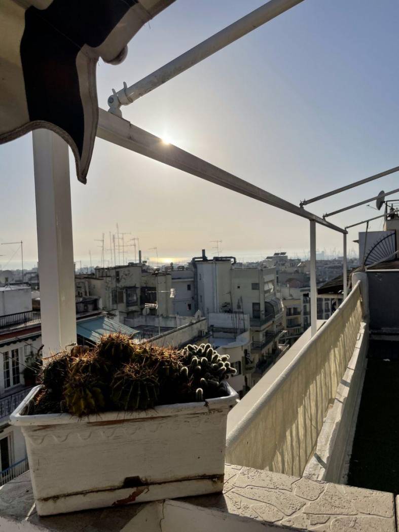 Penthouse Παστέρ, 11, Dioikitirio, Thessaloniki – Center