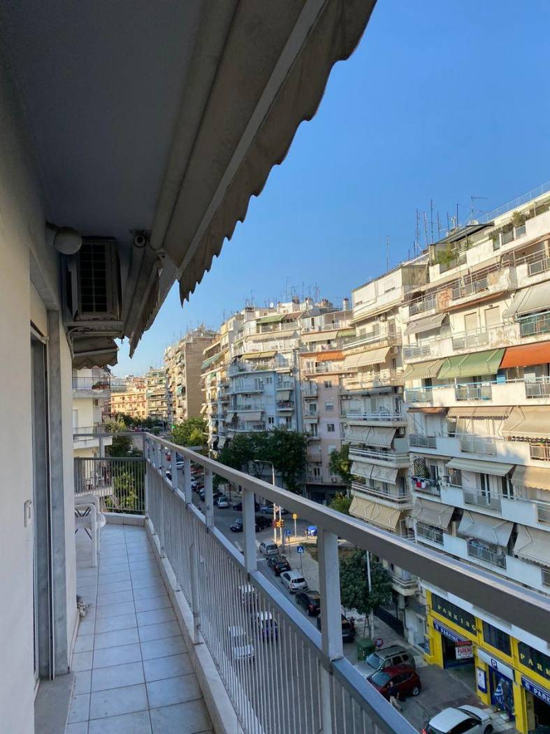 2-room flat Χριστόπουλου, 16, Agia Sofia, Thessaloniki – Center