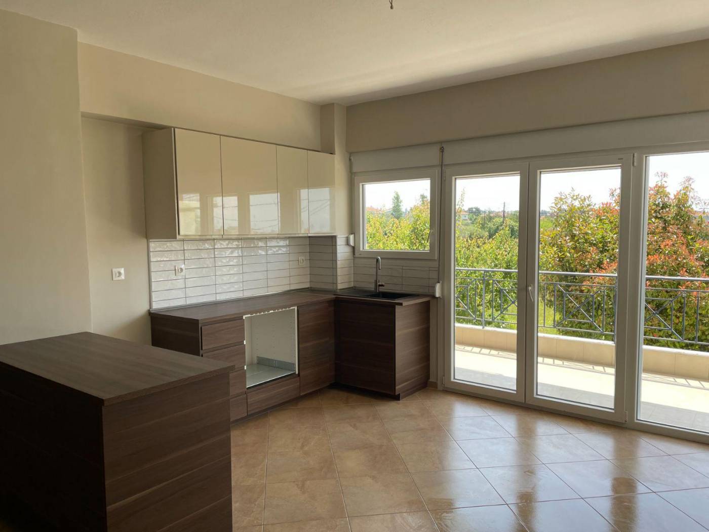 2-room flat Παππά Εμμανουήλ, 53, Center, Michaniona