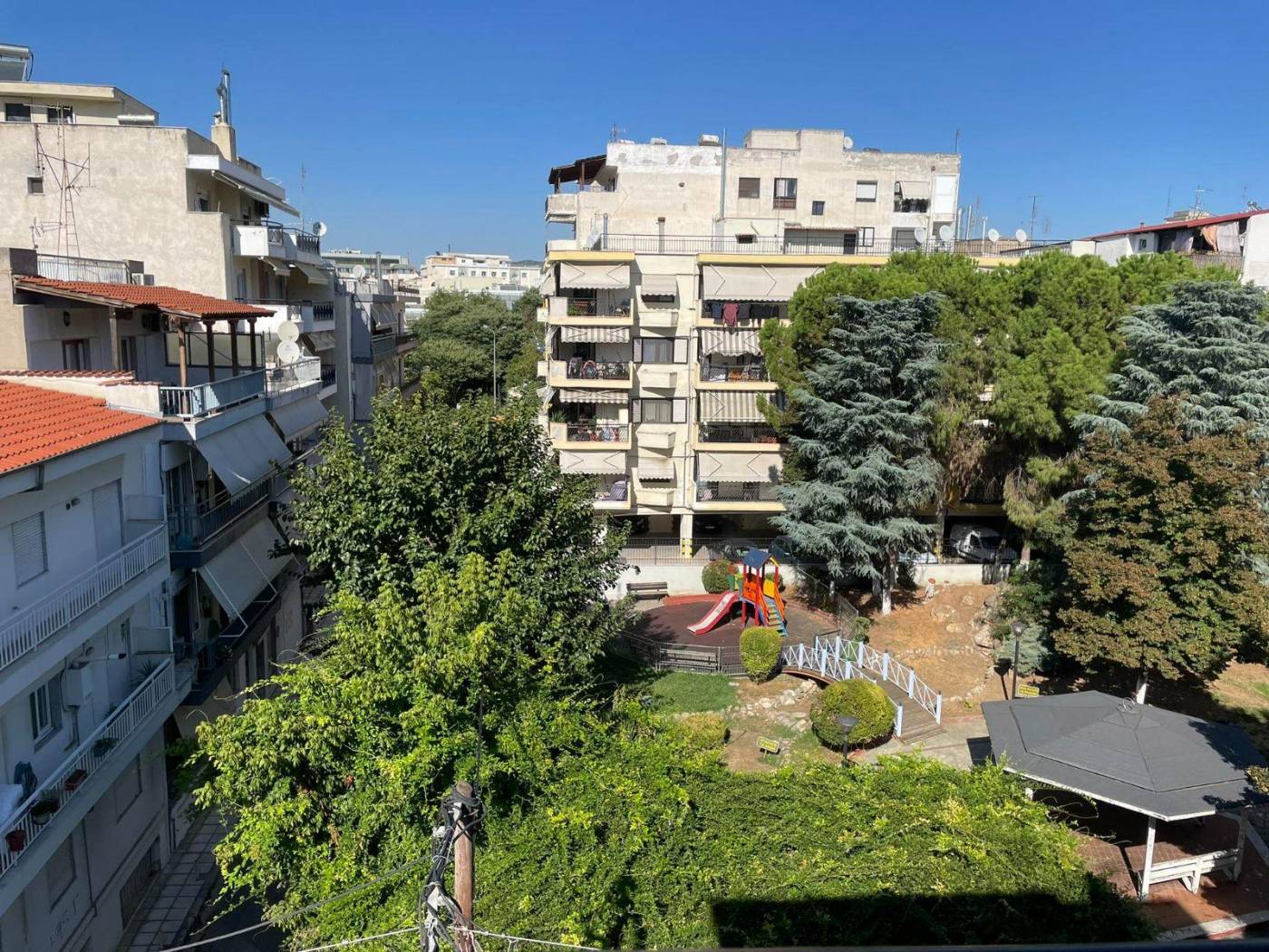 Penthouse Μπουμπουλίνας, 8, Skeparni, Ampelokipoi