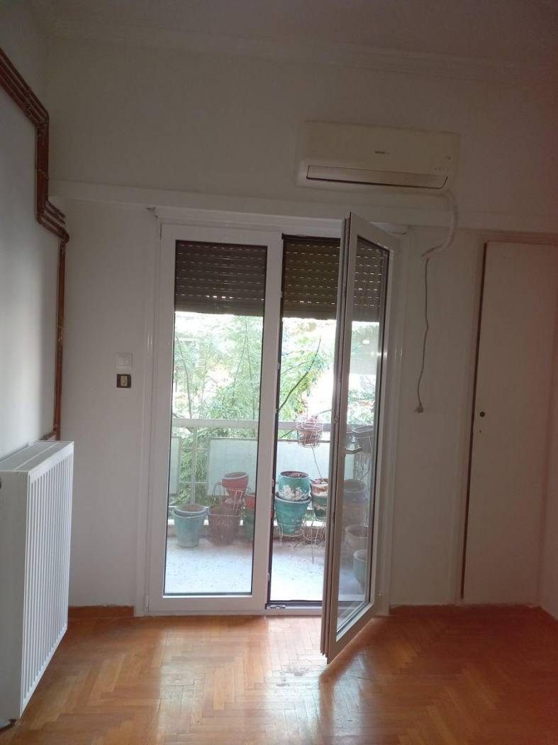 2-room flat Μιχαήλ Βόδα, Platia Attikis, Attiki image 2